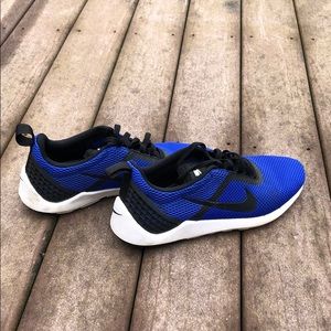 Nike men’s workout shoes